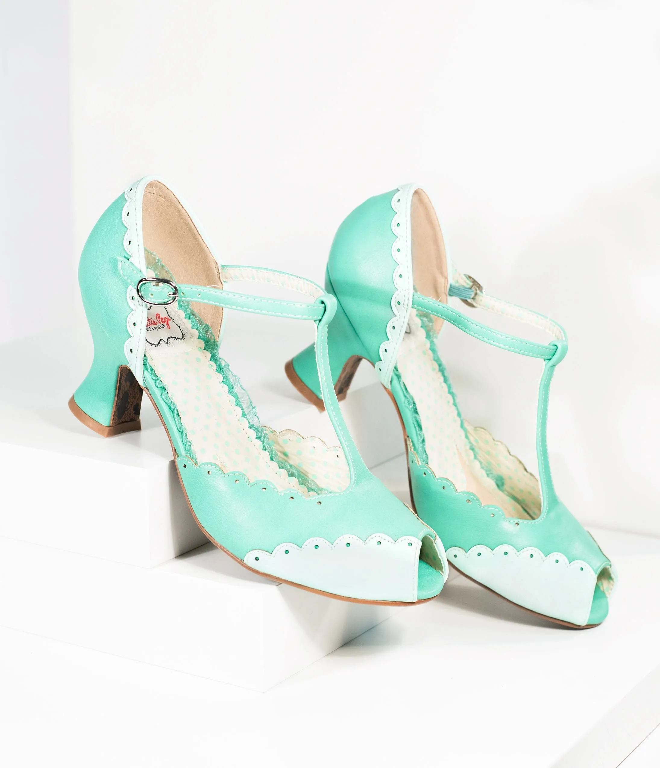 Bettie Page 1940s Mint Scalloped Peep Toe T-Strap Carlie Heels