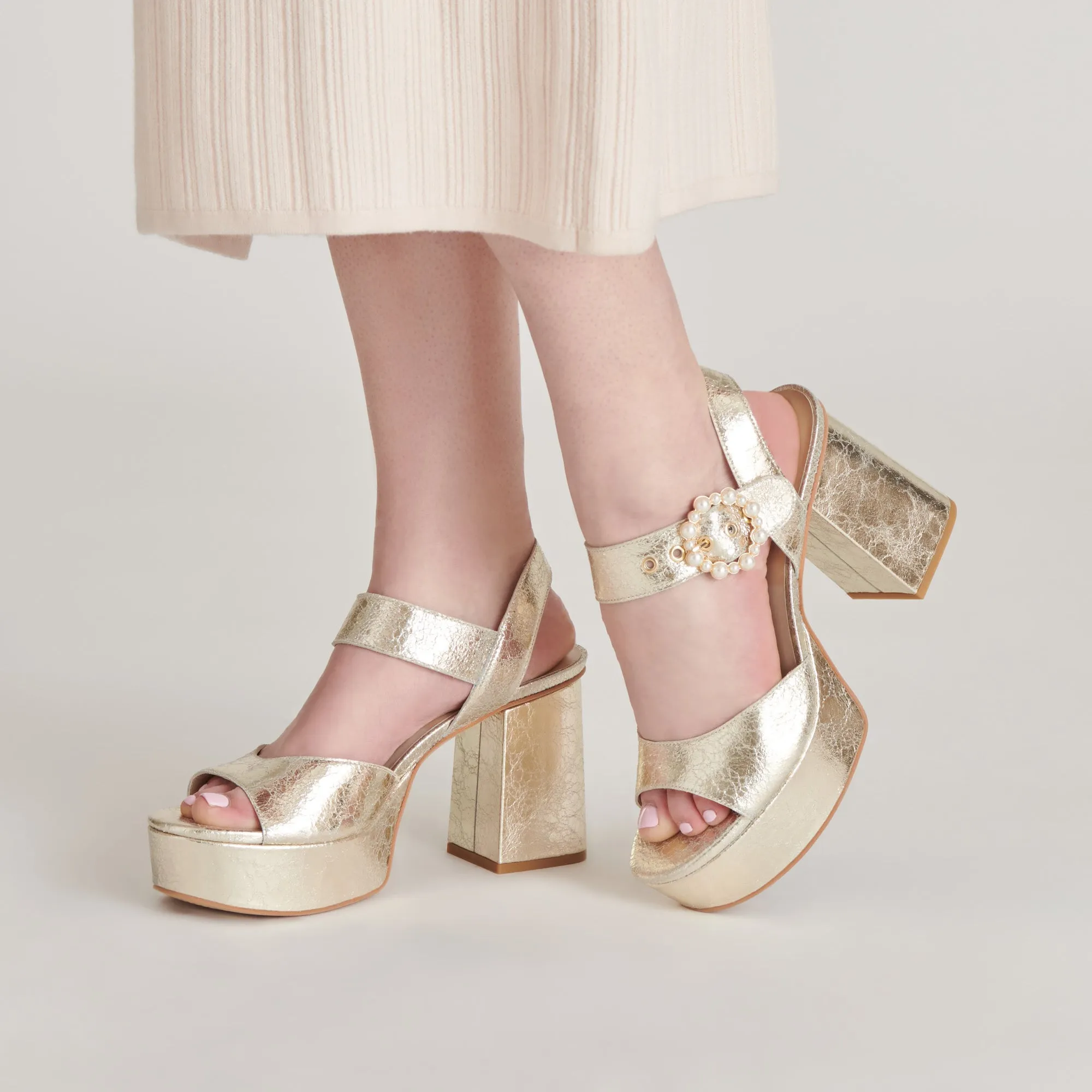 BOBBY PEARL HEELS VINTAGE GOLD PEARLS