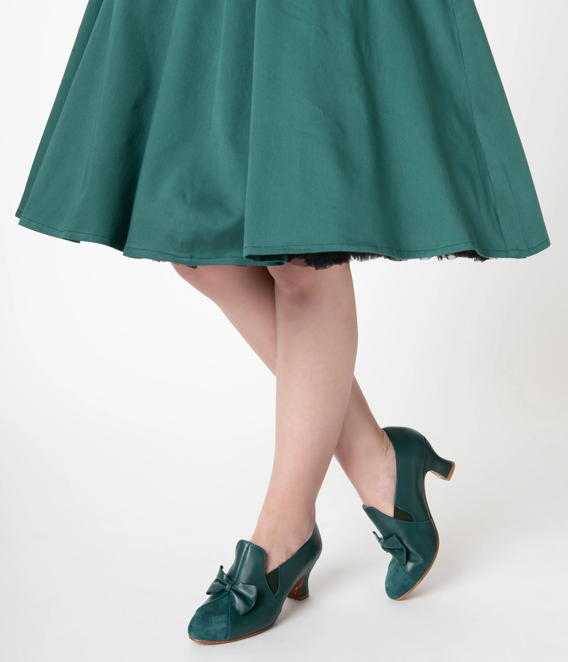 Royal Vintage Emerald Green Leather Bow Maria Pumps