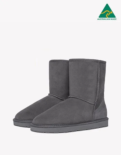 URBAN UGG® Classic Short II